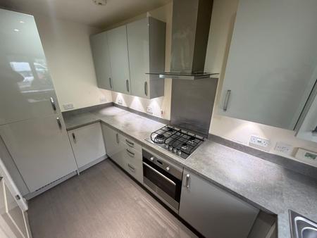 2 bedroom Semi-detached house to let in Mentor Close, Walsall, WS2