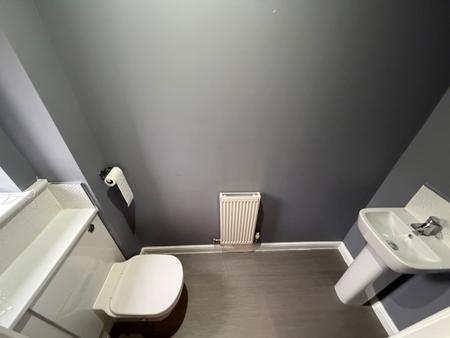 2 bedroom Semi-detached house to let in Mentor Close, Walsall, WS2