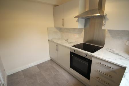 1 bedroom Ground floor flat for sale in Carrbrook Drive, Royton, OL2