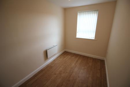 2 bedroom Flat for sale in Clough Gardens, Haslingden, BB4
