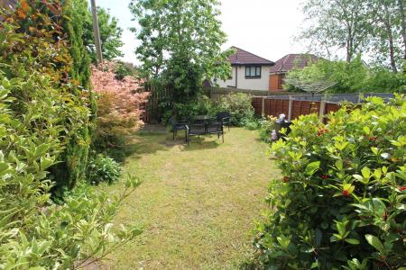 2 bedroom Flat for sale in Dale Square, Royton, OL2