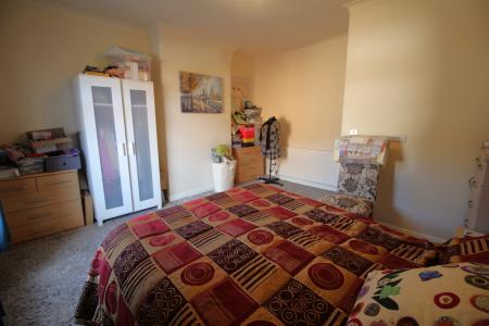 2 bedroom Terraced House for sale in Gordon Street, Oldham, OL4