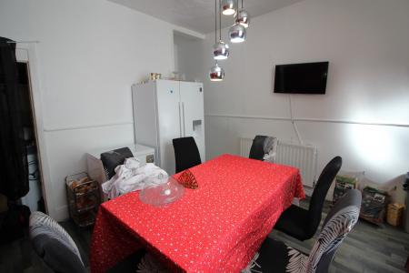 2 bedroom End of terrace house for sale in Hollins Road, Oldham, OL8