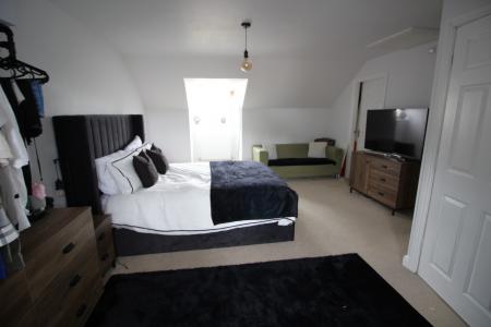 2 bedroom Flat for sale in PORTFOLIO, Mossley, OL5