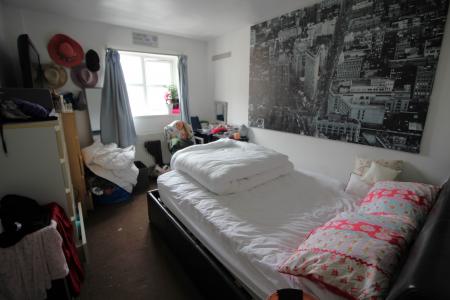 2 bedroom Flat for sale in PORTFOLIO, Mossley, OL5