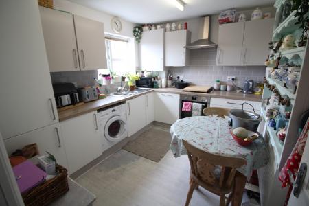 2 bedroom Flat for sale in PORTFOLIO, Mossley, OL5