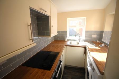 2 bedroom Terraced House for sale in Turton Road, Bury, BL8