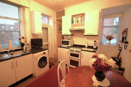 2 bedroom End of terrace house for sale in Prince George Street, Oldham, OL1