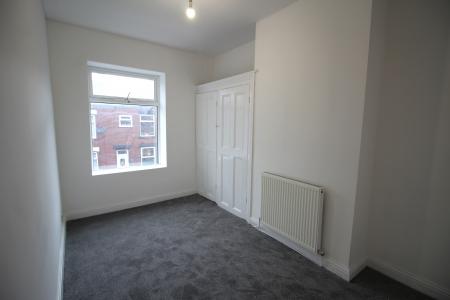 3 bedroom Terraced House to let in Randolph Street, Oldham, OL8