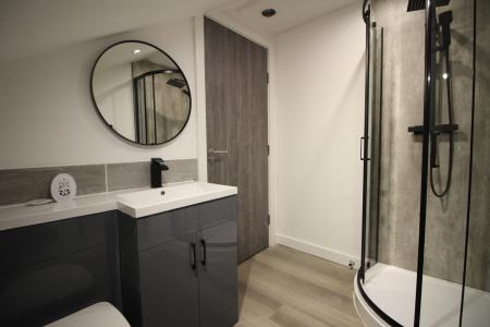 2 bedroom Duplex to let in Silver Street, Bury, BL9