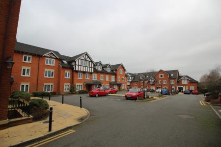 2 bedroom Apartment to let in Orchard Court, Bury, BL9