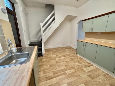 2 bedroom Terraced House to let in Rochdale Road, Shaw, OL2