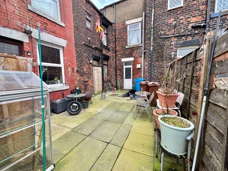 2 bedroom Terraced House to let in Rochdale Road, Shaw, OL2