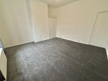 2 bedroom Terraced House to let in Rochdale Road, Shaw, OL2