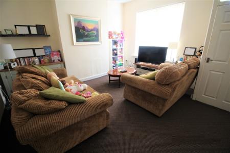2 bedroom Terraced House for sale in Dumers Lane, Radcliffe, M26