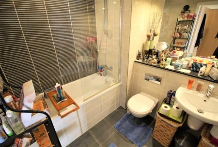 2 bedroom Flat to let in St Johns Gardens, Bury, BL9