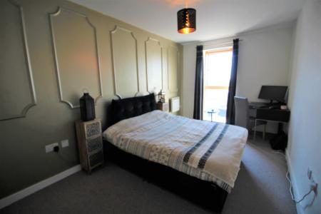 2 bedroom Flat to let in St Johns Gardens, Bury, BL9