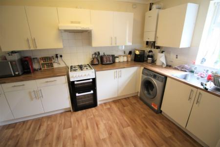 2 bedroom Terraced House for sale in Mansfield Street, Ashton-Under-Lyne, OL7