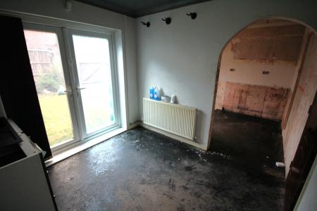 3 bedroom Semi-detached house for sale in Glendon Court, Oldham, OL1