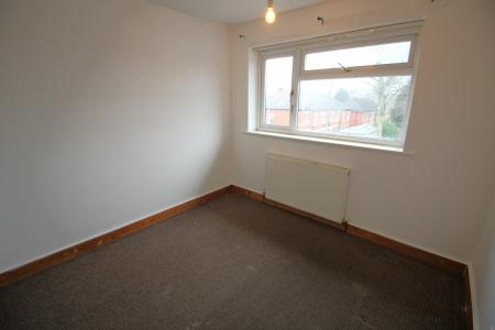 3 bedroom Terraced House to let in Mossbank Grove, Heywood, OL10