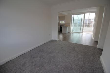 3 bedroom Semi-detached house to let in Crossfield Street, Bury, BL9