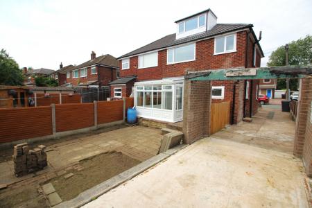 3 bedroom Semi-detached house to let in Crossfield Street, Bury, BL9