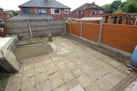 3 bedroom Semi-detached house to let in Crossfield Street, Bury, BL9