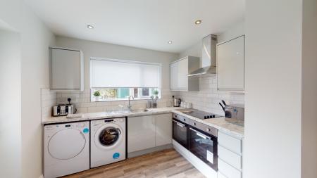 1 bedroom House of Multiple Occupation to let in Harcourt Street, Oldham, OL1