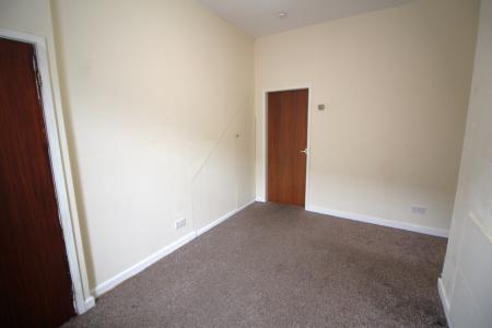 2 bedroom Terraced House to let in Spring Street, Oldham, OL4