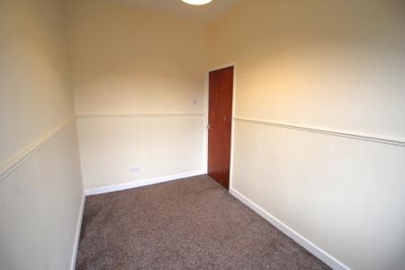 2 bedroom Terraced House to let in Spring Street, Oldham, OL4