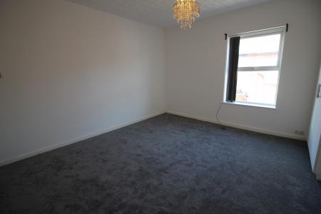 2 bedroom Terraced House to let in Hanson Street, Oldham, OL4