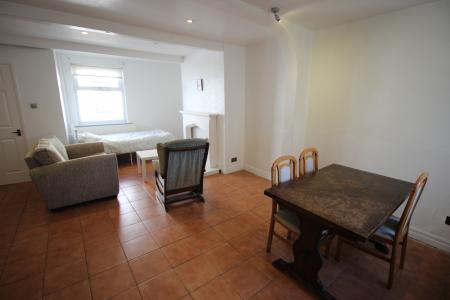 2 bedroom Terraced House to let in Copster Place, Oldham, OL8
