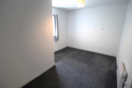 2 bedroom Ground floor maisonette to let in Vernon Street, Bury, BL9