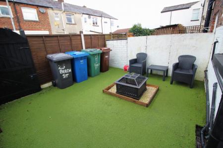 2 bedroom Terraced House to let in Beech Street, Radcliffe, M26