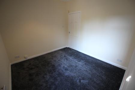 2 bedroom Flat to let in St Alban's Terrace, Manchester, M8