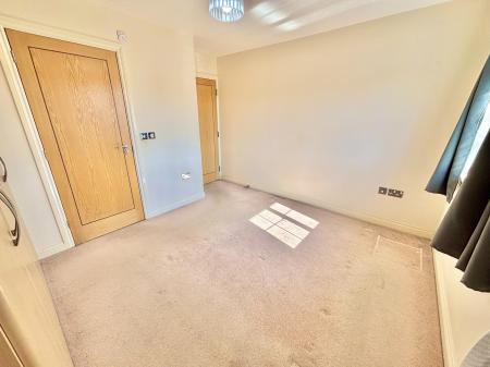 2 bedroom Flat to let in Derby Court, Bury, BL9