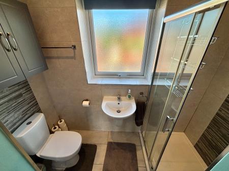 4 bedroom Semi-detached house for sale in Lilac View Close, Oldham, OL2