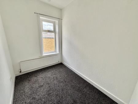 3 bedroom End of terrace house to let in Daisy Bank, Bacup, OL13
