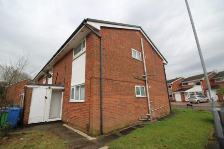 Andover Avenue, Middleton, M24