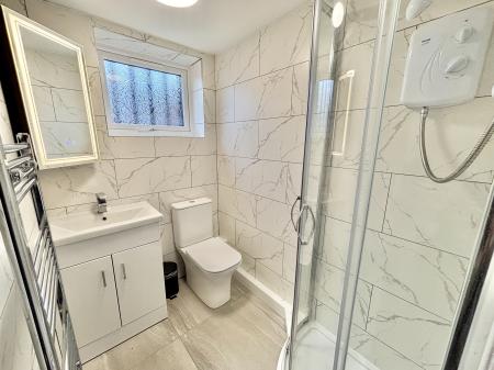 1 bedroom House share to let in Chorley Old Road, Bolton, BL1