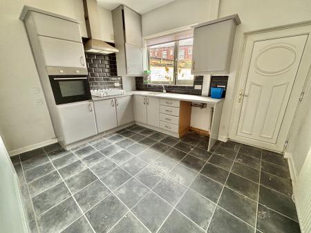 2 bedroom Terraced House to let in Martin Street, Bury, BL9