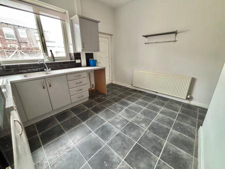 2 bedroom Terraced House to let in Martin Street, Bury, BL9