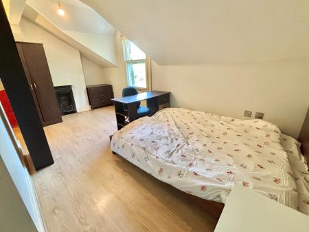 1 bedroom House share to let in Albert Park Road, Manchester, M7