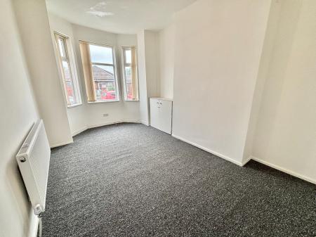 1 bedroom Flat to let in High Peak Street, Manchester, M40