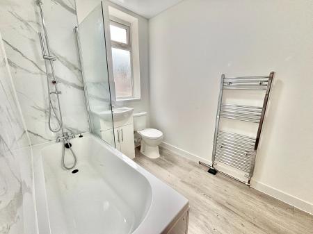 1 bedroom Flat to let in High Peak Street, Manchester, M40