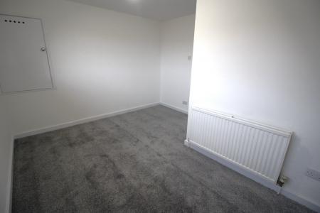 1 bedroom Apartment to let in Andover Avenue, Middleton, M24