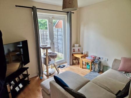 2 bedroom Town house to let in New Bridge Gardens, Bury, BL9