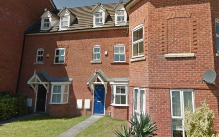 2 bedroom Town house to let in New Bridge Gardens, Bury, BL9