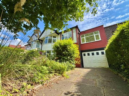 Park Road, Prestwich, M25