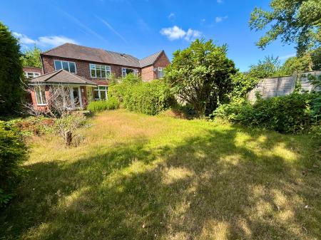 4 bedroom Semi-detached house for sale in Park Road, Prestwich, M25